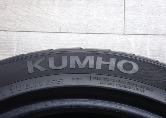 Kumho Ecsta PS31 245/40 R18 97W