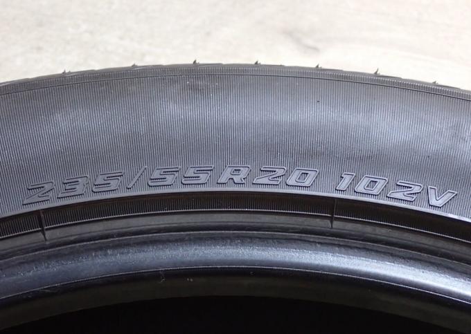 Yokohama Advan Sport V105 235/55 R20 102V