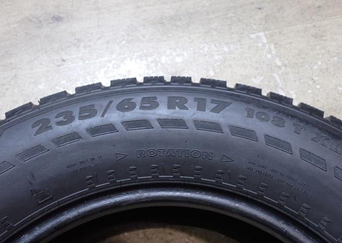 Nokian Tyres Hakkapeliitta 7 SUV 235/65 R17 108T