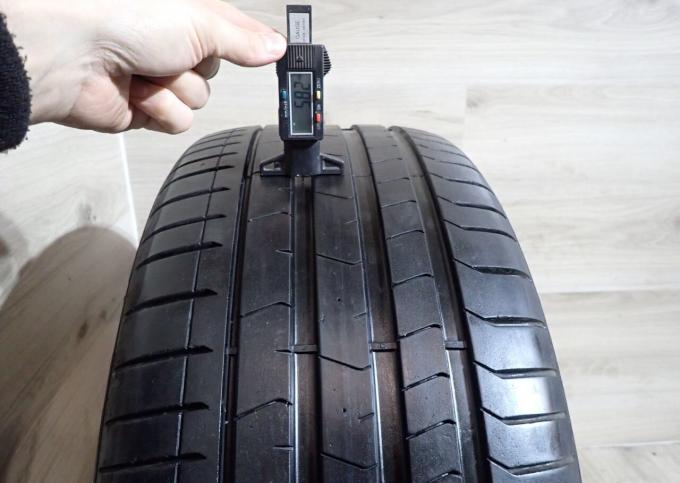 Pirelli P Zero 275/40 R21 и 315/35 R21 107Y