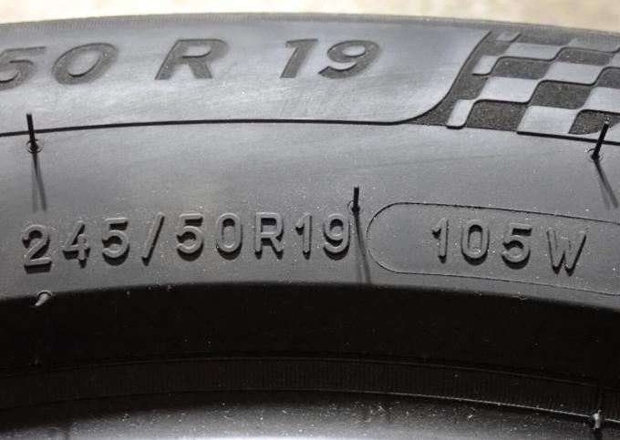 Michelin Pilot Sport 4 SUV 245/50 R19 105W