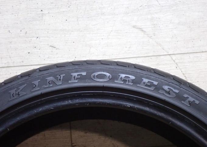 Kinforest KF550-UHP 245/35 R20 95Y