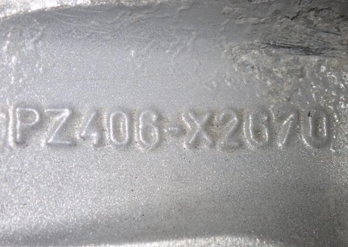 Один оригинальный R17 диск Toyota Rav4