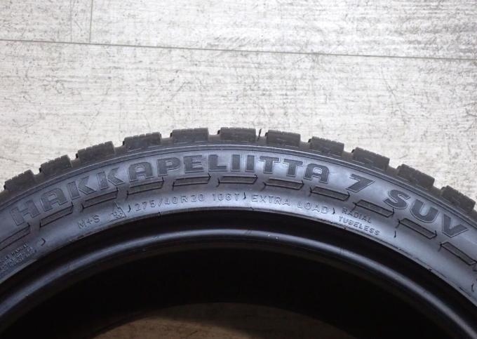 Nokian Tyres Hakkapeliitta 7 SUV 275/40 R20 106T