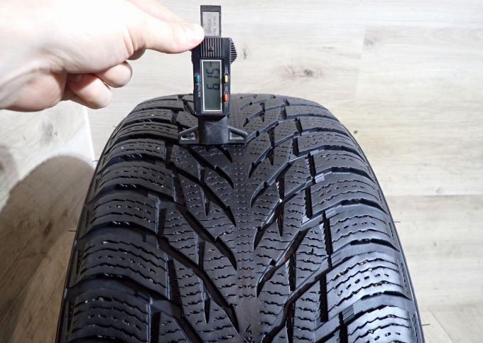 Nokian Tyres Hakkapeliitta R3 255/45 R19 104T