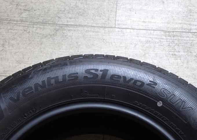 Hankook Ventus S1 Evo2 SUV K117A 235/65 R17 104V