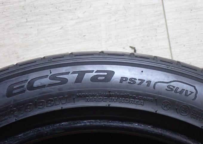 Kumho Ecsta PS71 SUV 245/45 R19 98W