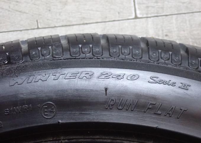 Pirelli Sottozero Winter 240 245/45 R19 102V