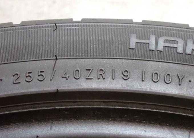 Nokian Tyres Hakka Black 2 255/40 R19 100Y