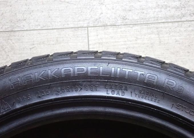 Nokian Tyres Hakkapeliitta R3 235/45 R19 99T