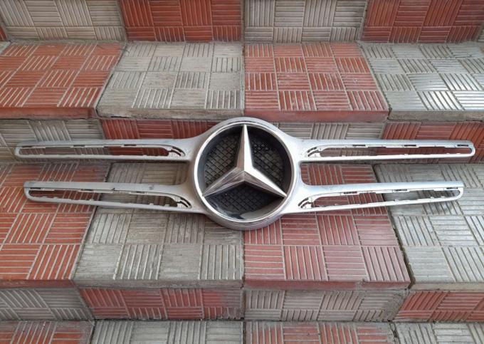 Решетка радиатора Mercedes GLC X253 2015-2019г A2538800002