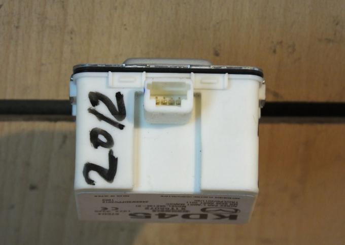 Антена безключевого доступа Mazda CX-5 KD45675D4