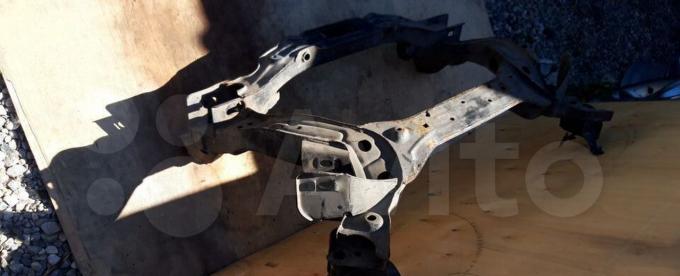 Подрамник передний Jaguar XF C2Z3023