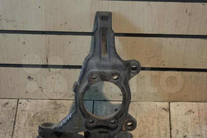 Кулак поворотный передний правый Nissan Teana J31 40014JA00A
