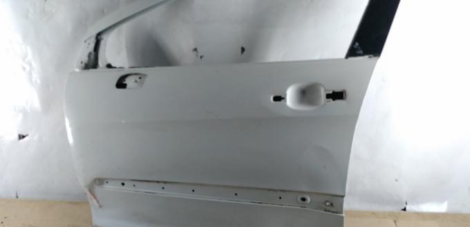 Дверь передняя левая Peugeot 308 2007-2011г 9002AW