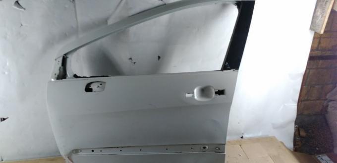 Дверь передняя левая Peugeot 308 2007-2011г 9002AW