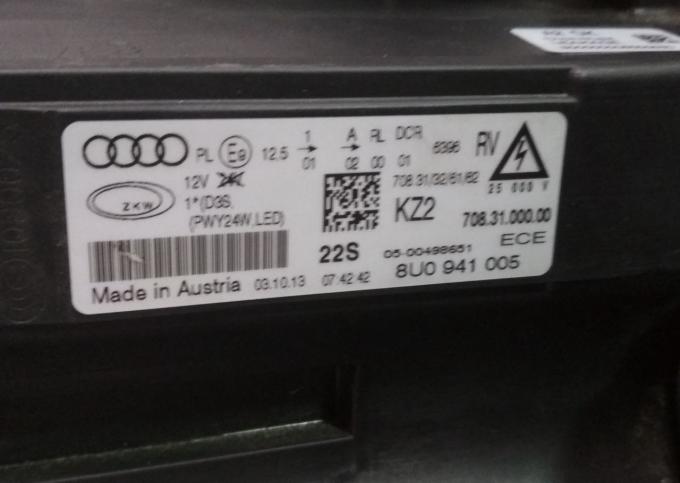 Фара левая audi Q3 8u0941031