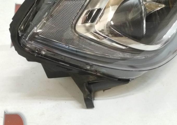 Фара правая Mercedes GL 166 a1668204159