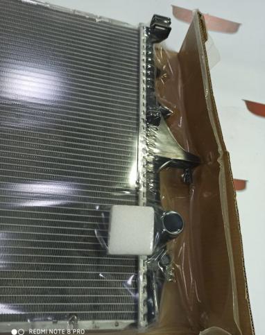 Радиатор охлаждения Туарег Кайен 7L6121253G