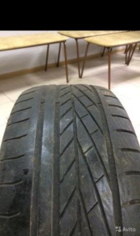 Good Year Excellence 215/55 R16