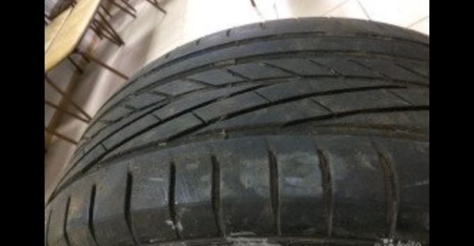 Good Year Excellence 215/55 R16