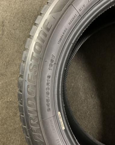 Bridgestone Blizzak LM-001 245/50 R19