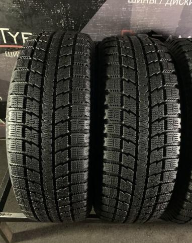 Toyo Observe GSi-5 215/65 R16 98T