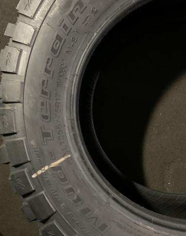 Bfgoodrich Mud-Terrain T/A KM2 255/75 R17