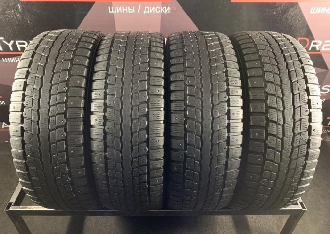 Dunlop SP Winter Ice 01 235/65 R17