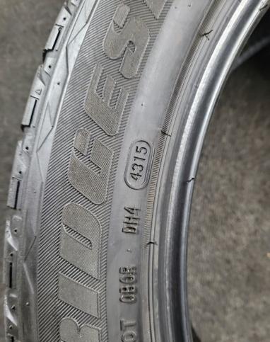 Bridgestone Dueler H/L Alenza 285/45 R22