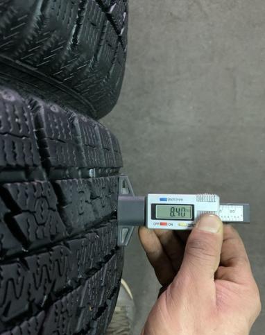 Toyo Observe GSi-5 215/65 R16 98T