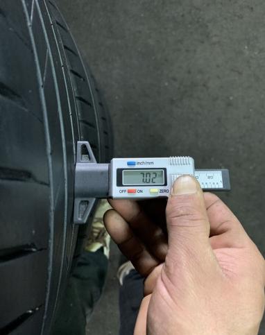 Летние Колёса Toyota 235/55 R19 Б/у