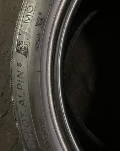 Michelin Pilot Alpin 5 245/40 R19