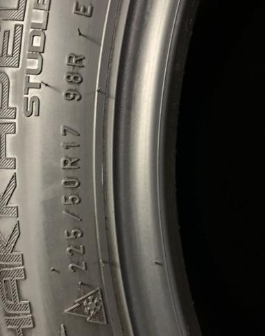 Nokian Tyres Hakkapeliitta R2 225/50 R17