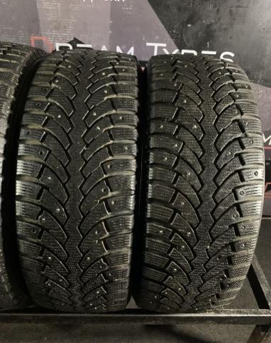 Pirelli Ice 215/50 R17