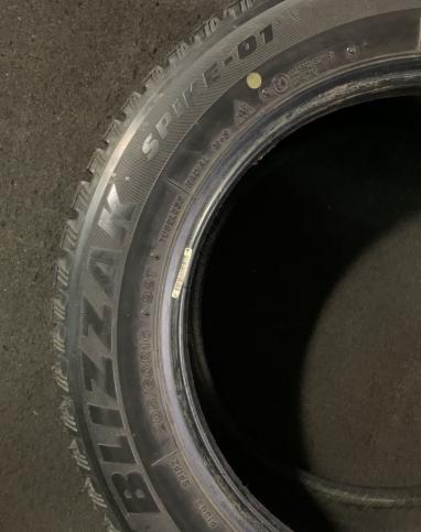 Bridgestone Blizzak Spike-01 205/60 R16