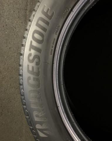 Bridgestone Alenza 001 265/50 R20