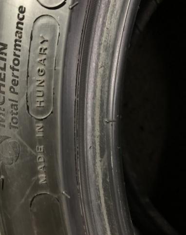 Michelin Pilot Alpin 5 225/40 R19