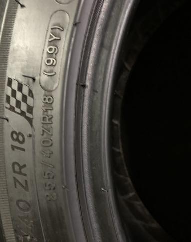 Michelin Pilot Sport 4 255/40 R18