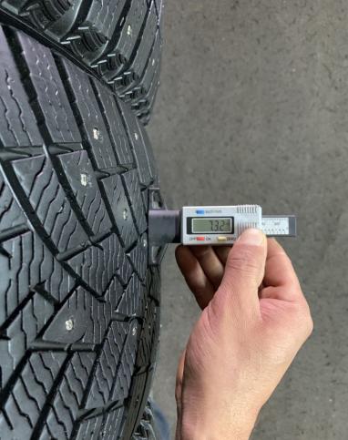 Pirelli Scorpion Ice Zero 2 285/45 R20