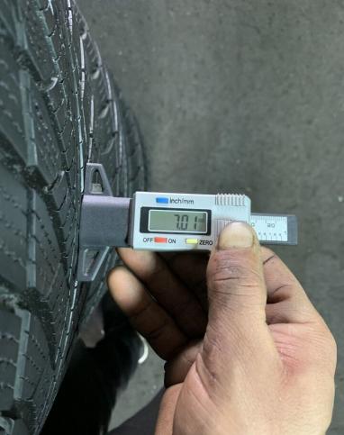 Зимние Колёса Rolls Royce 255/50 R19 Б/у