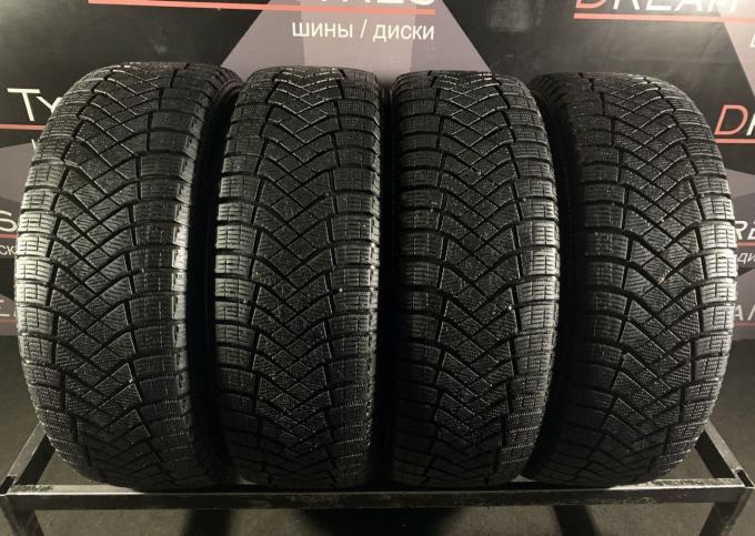 Pirelli Ice Zero FR 215/65 R17