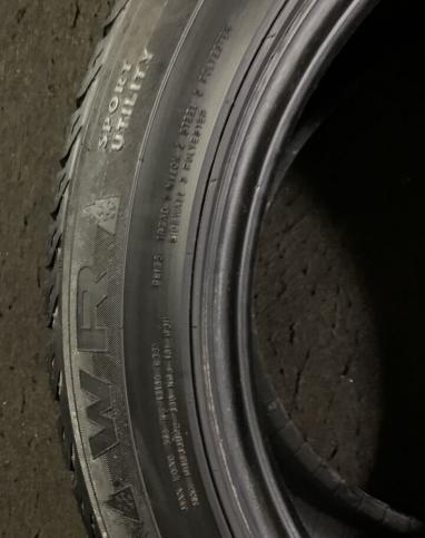 Nokian Tyres WR 255/50 R19