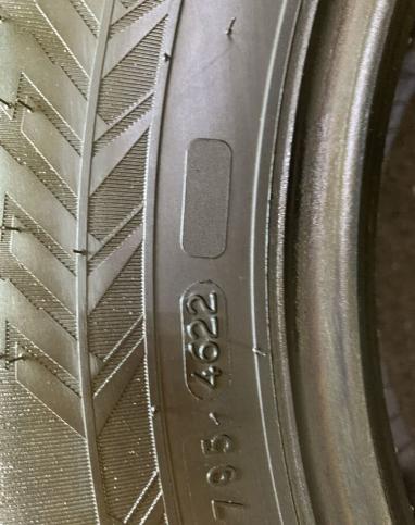 Nokian Tyres Hakkapeliitta 10p SUV 215/65 R16