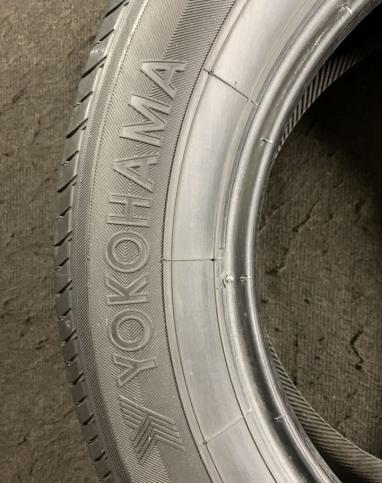 Yokohama BluEarth E70 215/60 R16