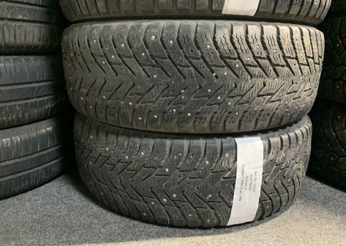 Nokian Tyres Hakkapeliitta 8 SUV 215/70 R16 100T