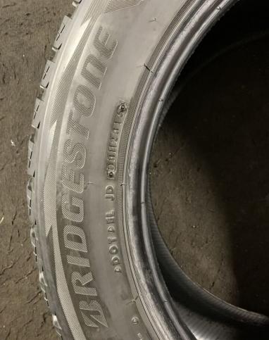 Bridgestone Blizzak DM-V2 285/50 R20