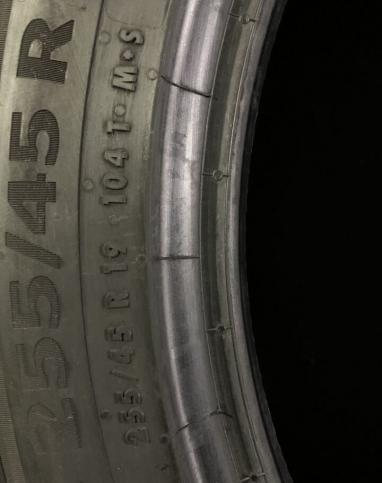 Continental IceContact 3 255/45 R19