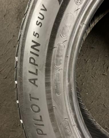 Michelin Pilot Alpin 5 SUV 235/60 R18 107H