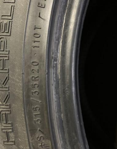 Nokian Tyres Hakkapeliitta 9 SUV 275/40 R20